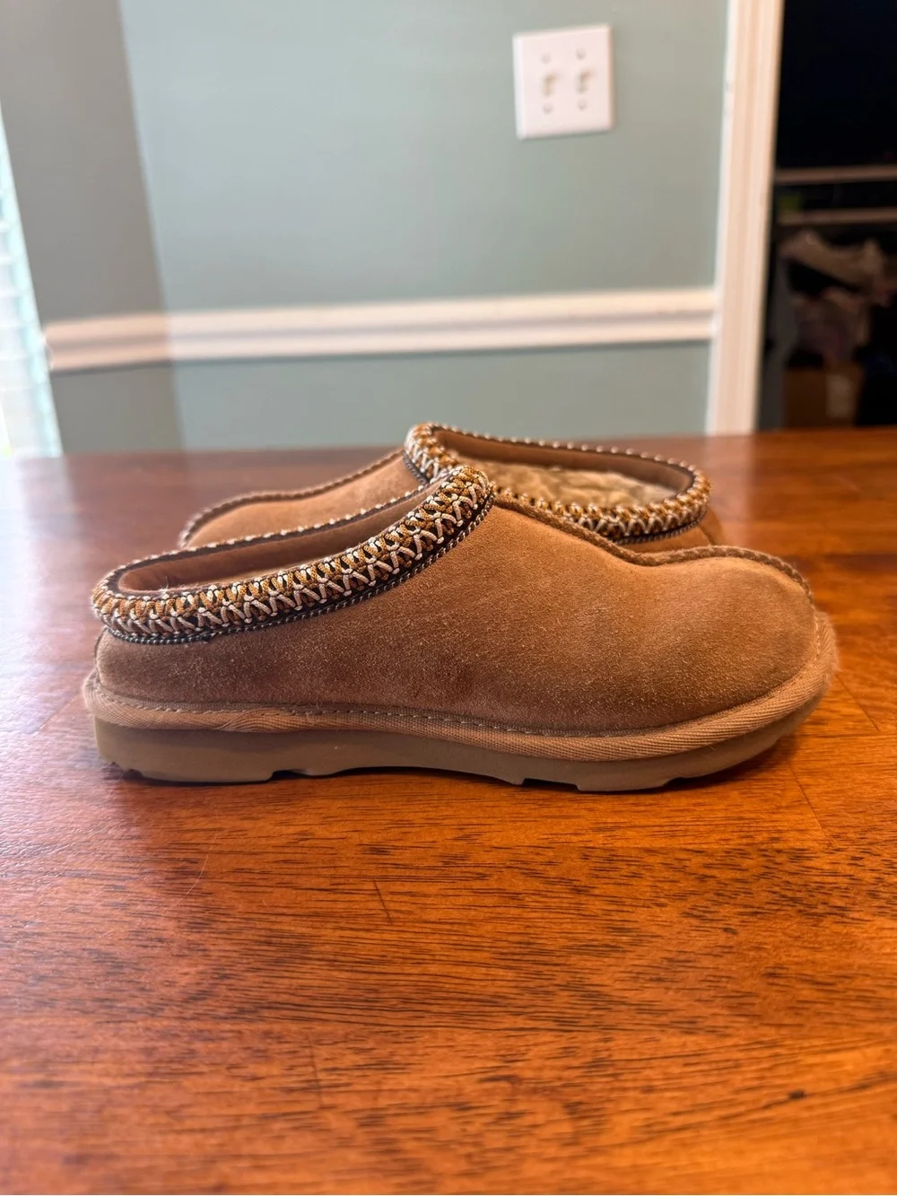 UGG Tasman II Slipper Kids Size 1 Chestnut Suede Slip On